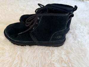 UGG Kids Neumel II Suede Chukka Boot in Black